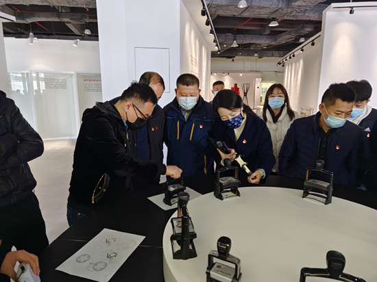 ��ʨ�����(�й�)���޹�˾-Official website