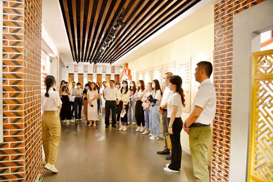 ��ʨ�����(�й�)���޹�˾-Official website